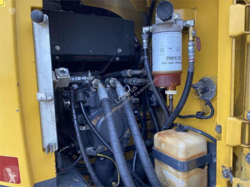 Escavadora Komatsu 138 US-8 BOGMASTER
