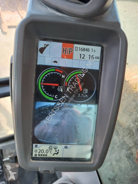 Excavator Hitachi -5G (Abu Dhabi)