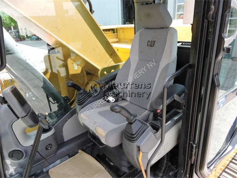 Escavatore Caterpillar