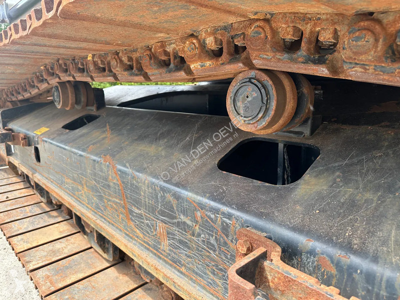 Excavator Hitachi LC-6