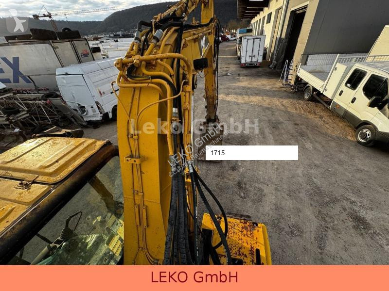 Lopatový nakládač Caterpillar 311C Mit Zwei...