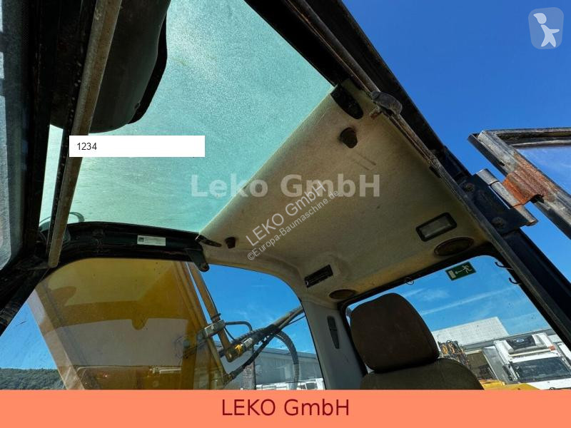 Escavatore Caterpillar JS240NLC
