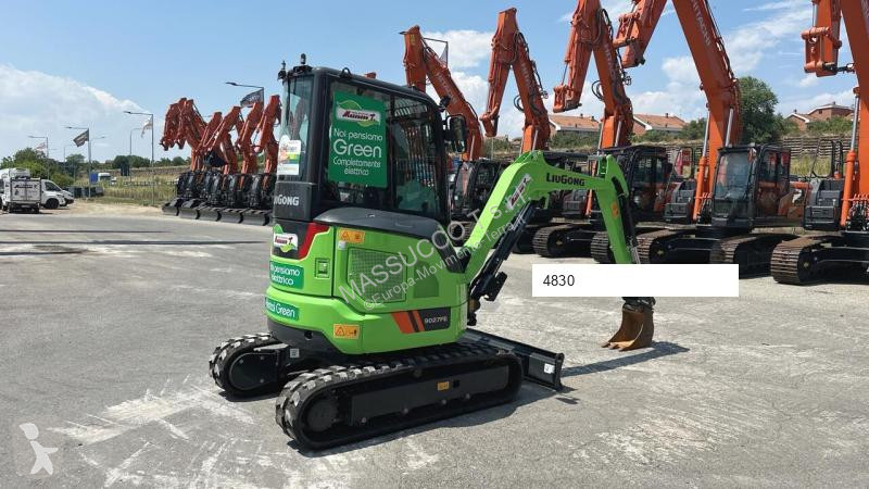 Escavatore LiuGong 9027FE