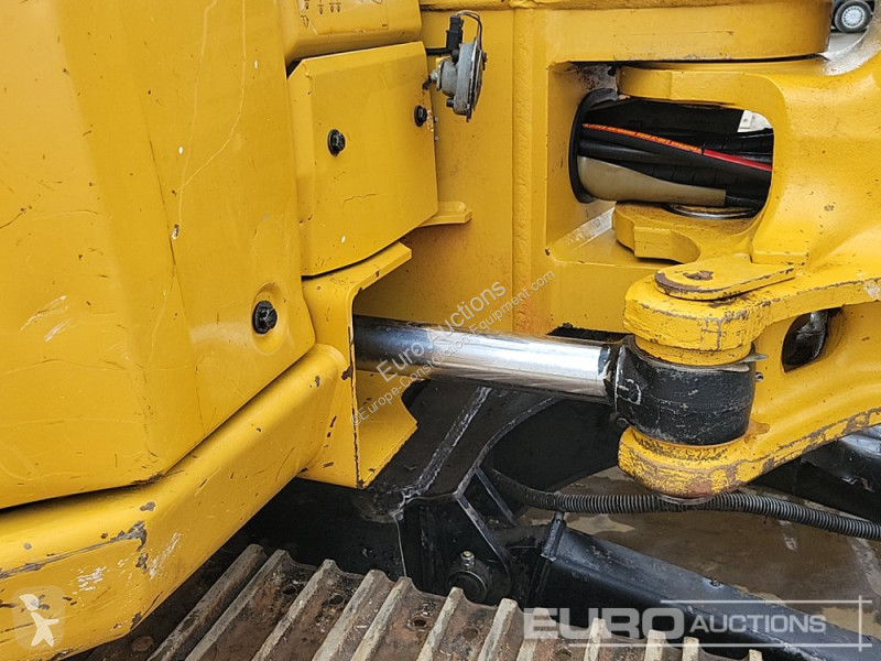 Lopatový nakládač Caterpillar 308E2