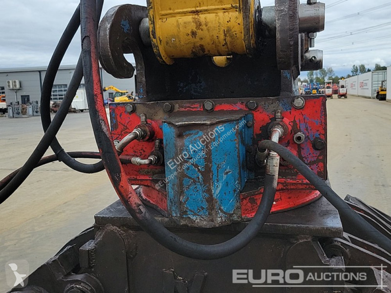 Escavatore Caterpillar