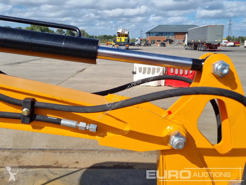 Escavadora JPC HT12