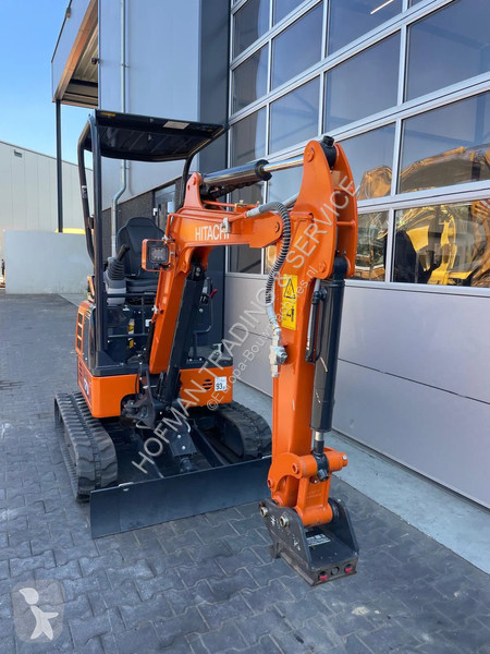 Escavadora Hitachi ZX17U