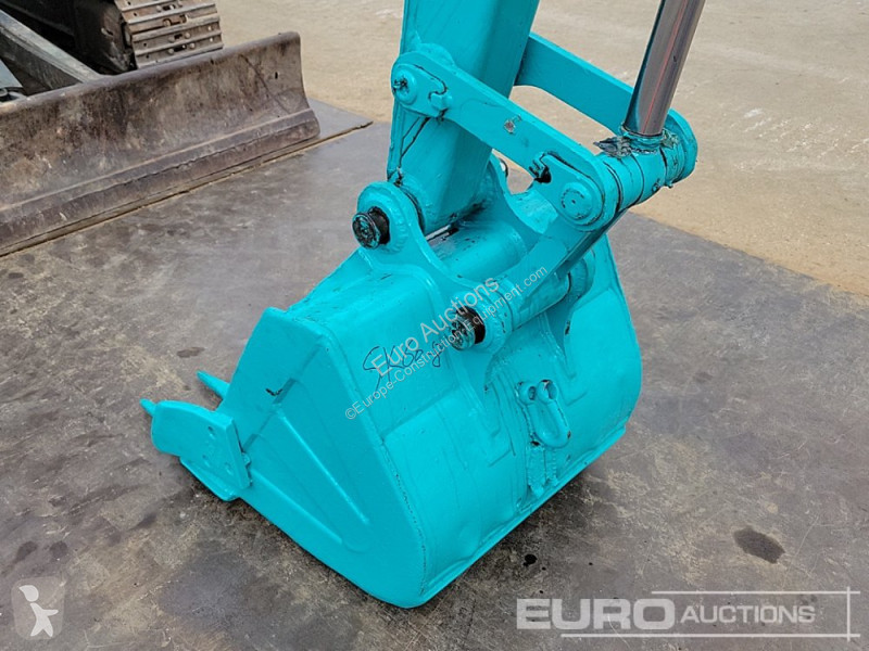 Escavadora Kobelco -8