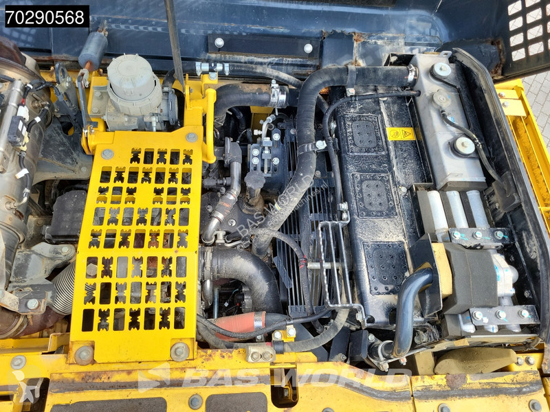 Excavator Komatsu PC240 LC-10