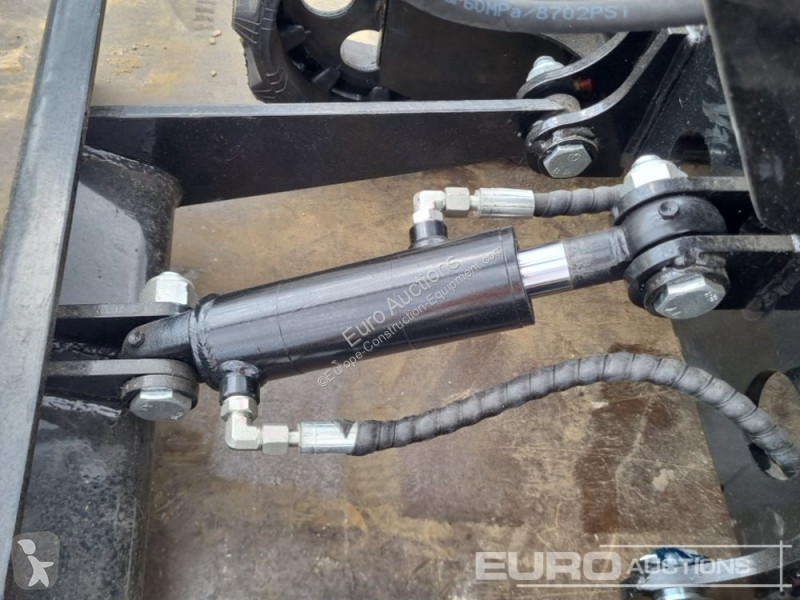 Escavatore JPC HT12
