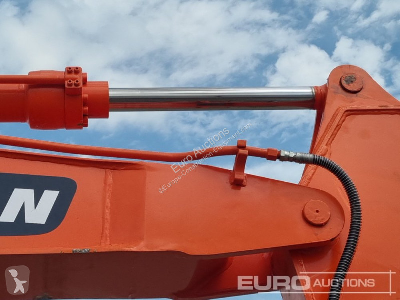 Escavatore Doosan DS80-7C