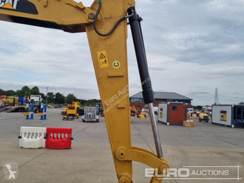 Escavatore Caterpillar C