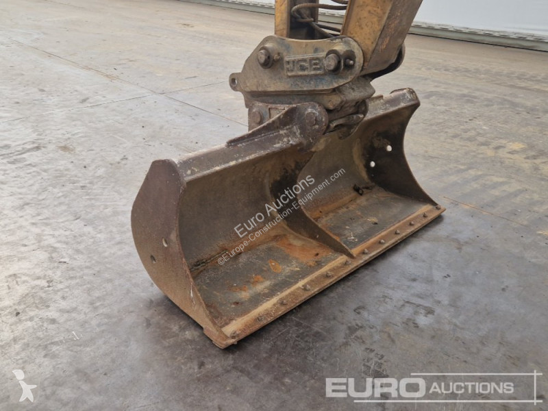 جرافة JCB JS131LC