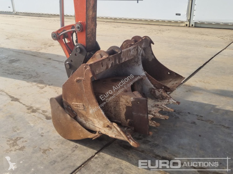 Escavatore Kubota KX080-4A