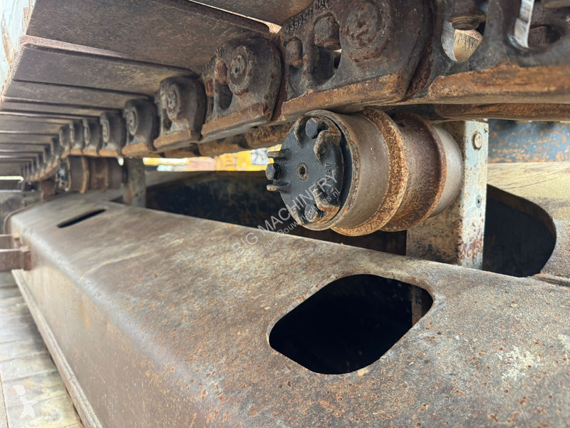 Escavatore Caterpillar