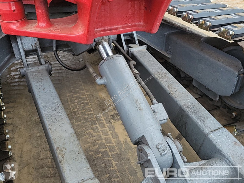 Escavadora Takeuchi TB150