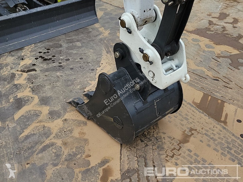 جرافة Bobcat E27Z
