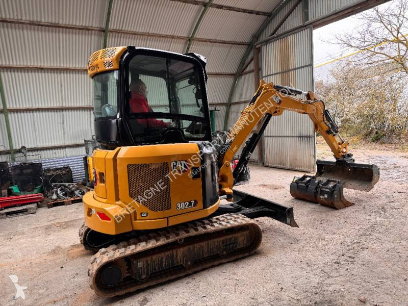 Escavadora Caterpillar 302.7CR
