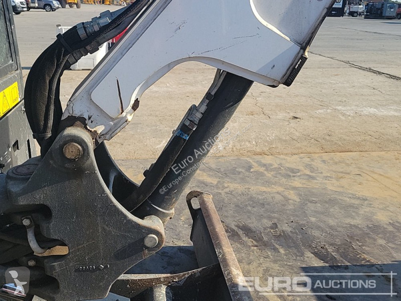 Escavadora Bobcat