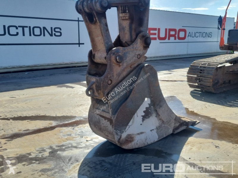 Excavator Volvo EC200EL
