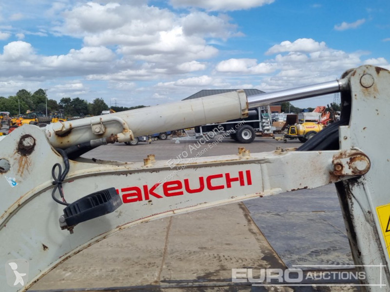 Graafmachine Takeuchi TB216