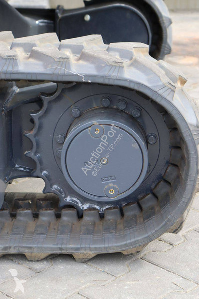 Escavadora Hitachi ZX38U-6 CLR