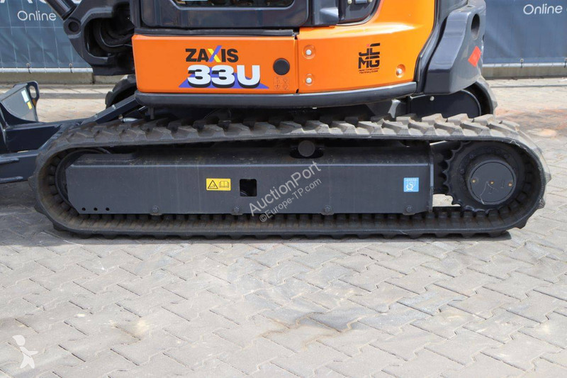 Escavadora Hitachi ZX33U-6 CLR