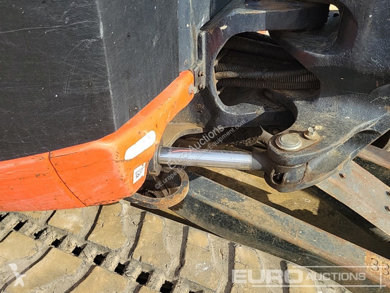 Lopatový nakládač Kubota KX027-4