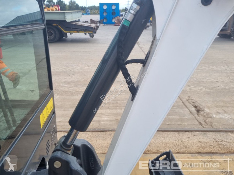 Lopatový nakládač Bobcat E19