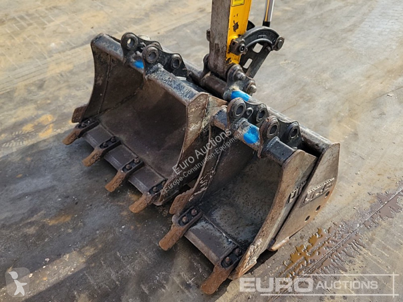 Excavator JCB 16C-1