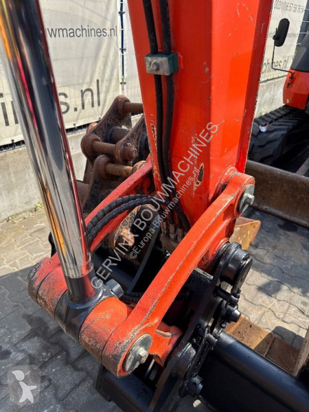 Escavadora Kubota KX 80-4