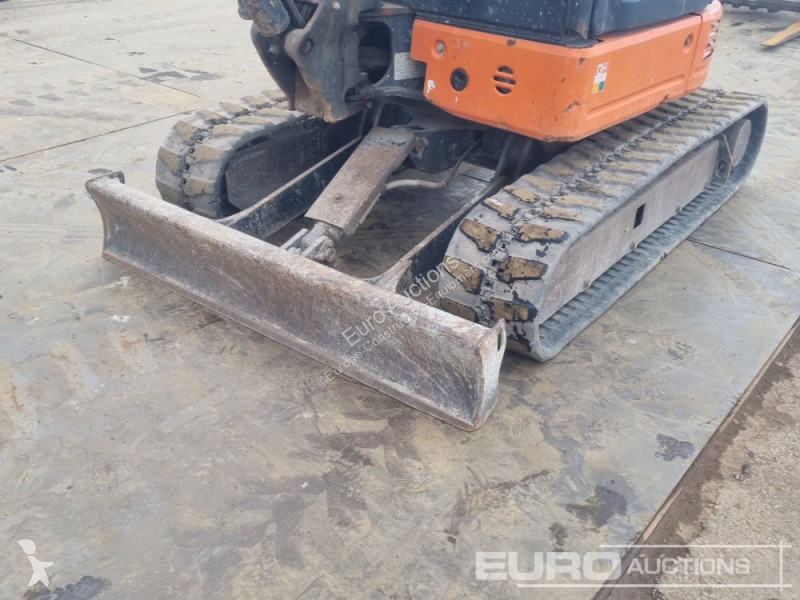 Excavadora Hitachi ZX26U-5A CLR