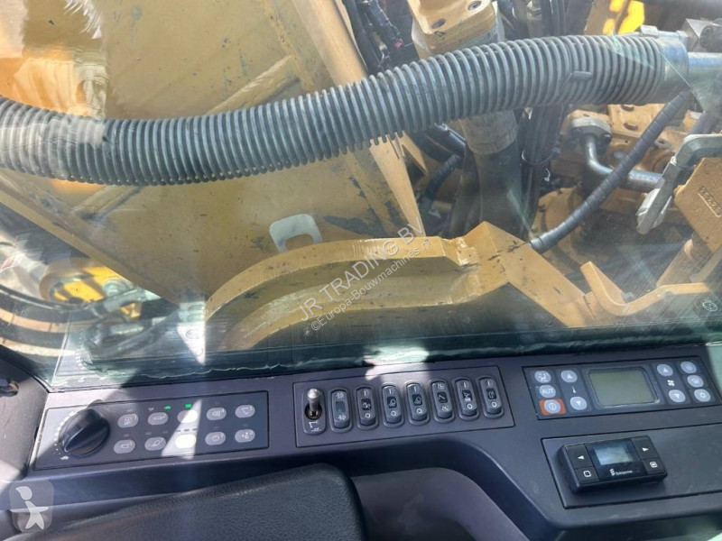 Excavator Caterpillar 330 FL