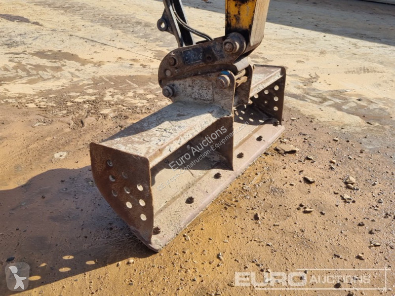 Lopatový nakládač JCB 86C-2
