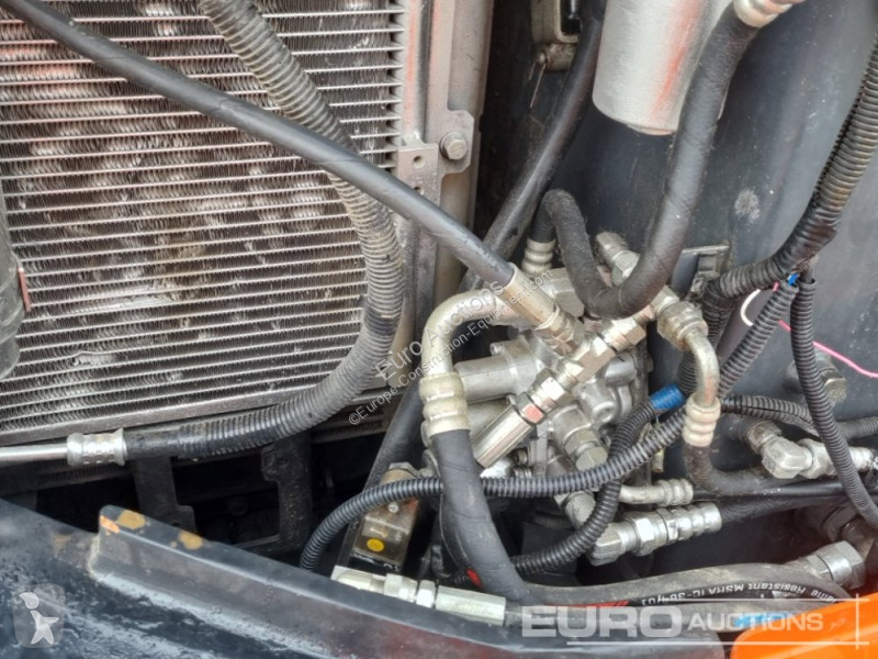Lopatový nakládač Kubota KX163-5