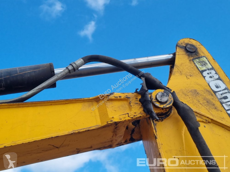 Lopatový nakládač JCB