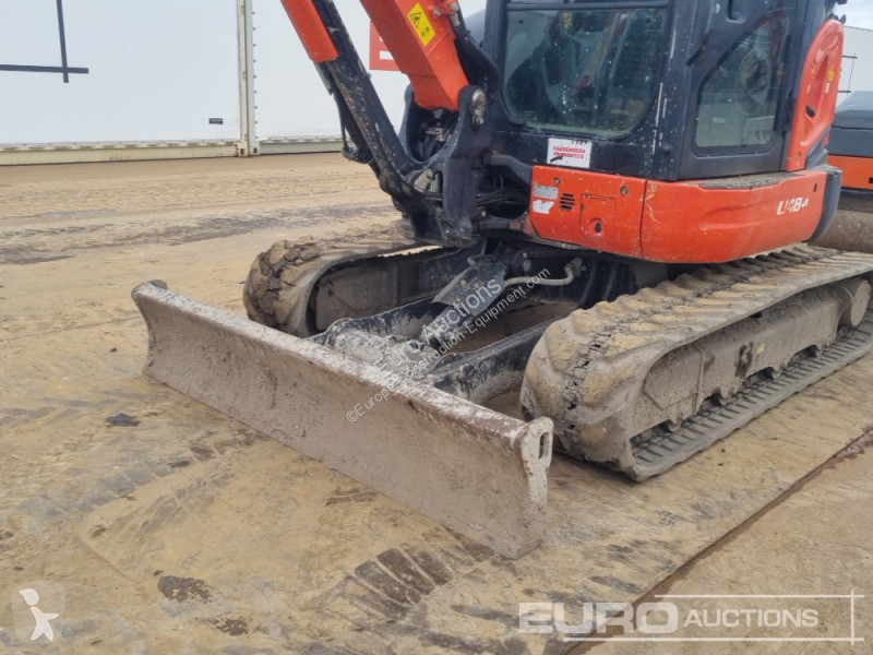 Lopatový nakládač Kubota U48-4