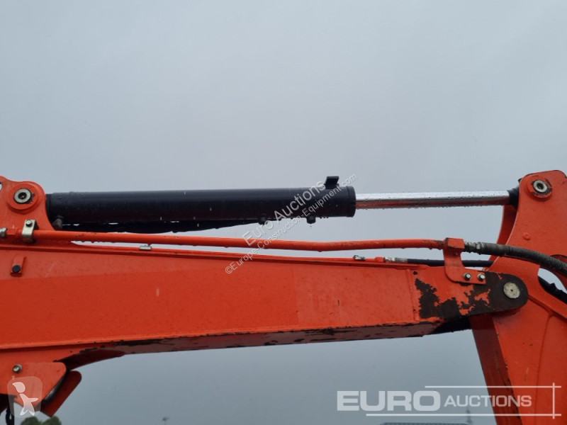 Lopatový nakládač Kubota U48-4