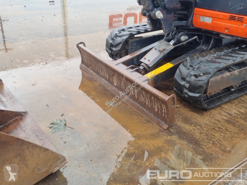 Lopatový nakládač Kubota KX027-4