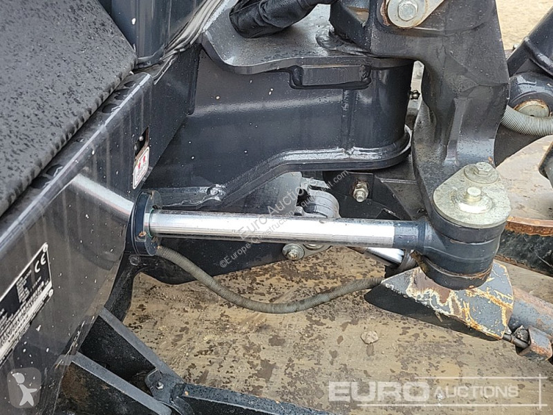 Lopatový nakládač Yanmar SV26