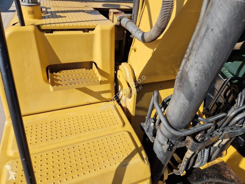 Lopatový nakládač Caterpillar L * 2011r. * 11...