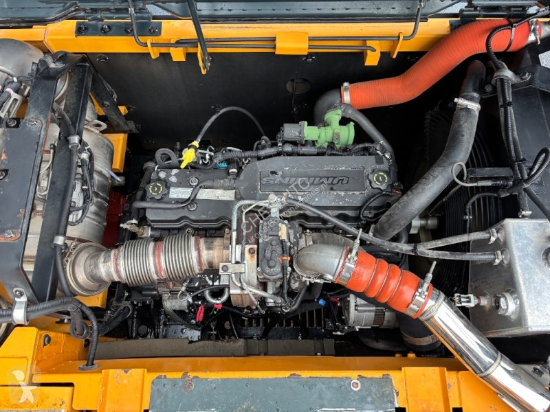 Rýpadlo Hyundai HX 300 L - - L