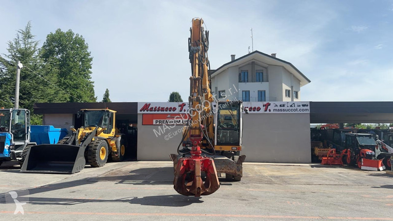 جرافة Liebherr