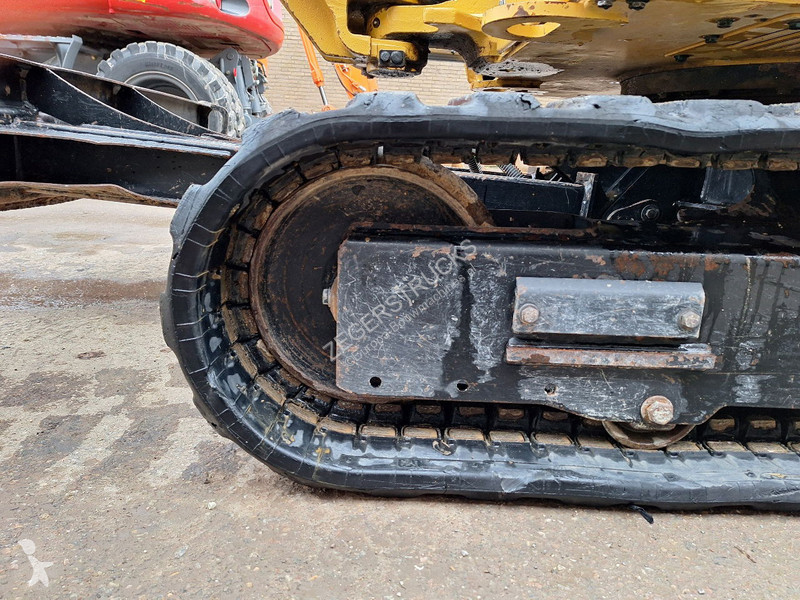 Экскаватор Caterpillar .7