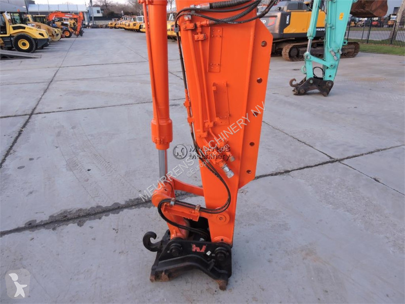 جرافة Hitachi ZX135