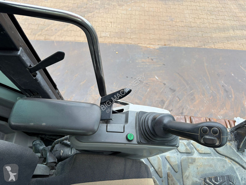 Rýpadlo Caterpillar
