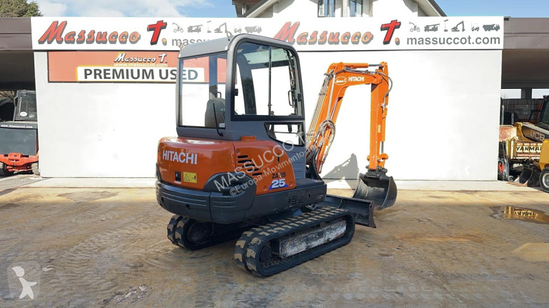 Rýpadlo Hitachi CLR