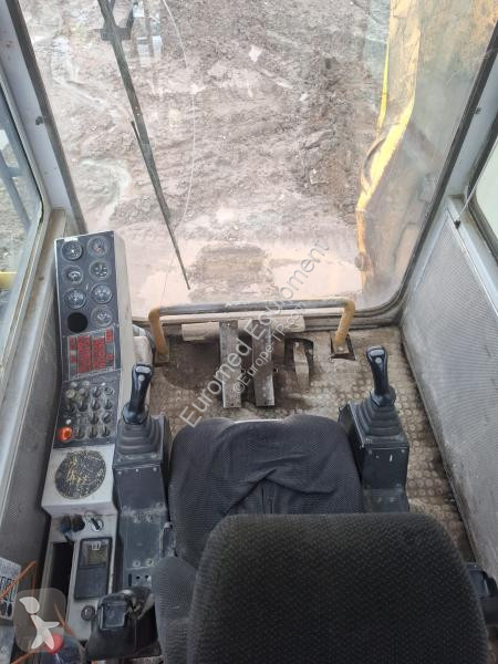 جرافة Komatsu 1400-1