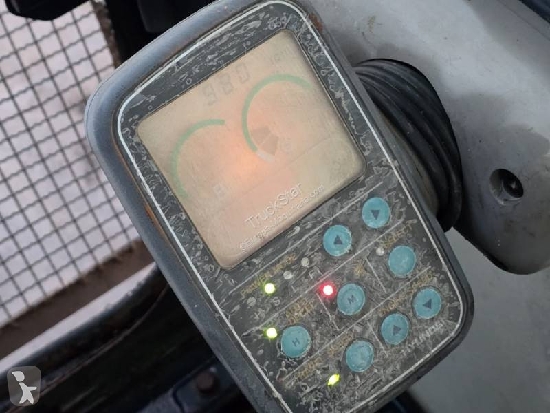 Lopatový nakládač Hyundai