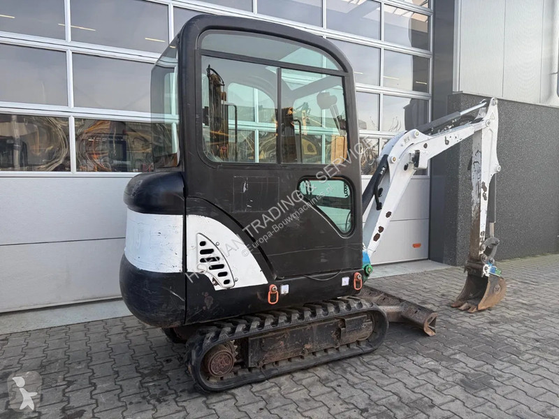 Lopatový nakládač Bobcat